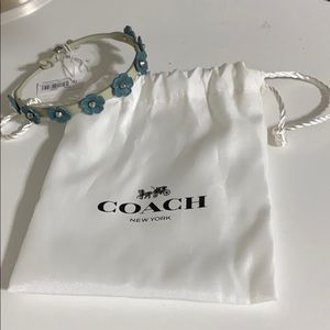 🆕🆕 Coach floral bracelet!